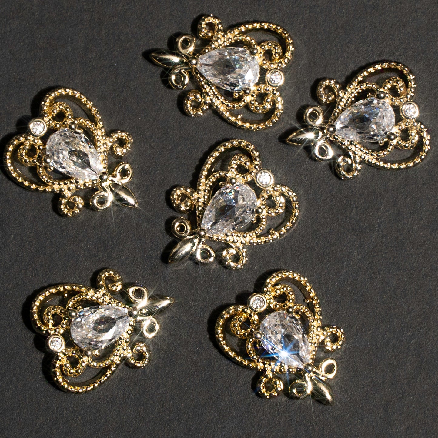 Vintage Hearts with Diamond