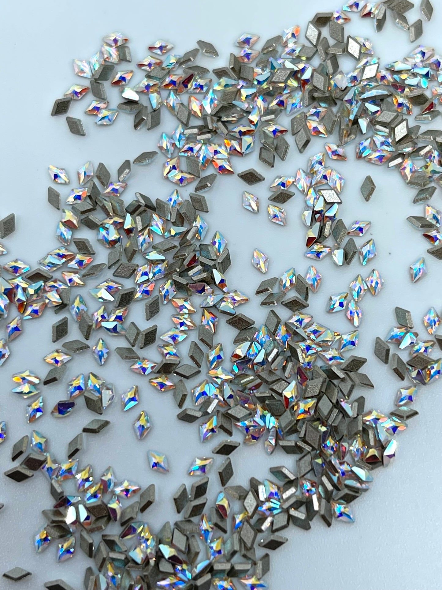 2709 Rhombus 3.1x2mm