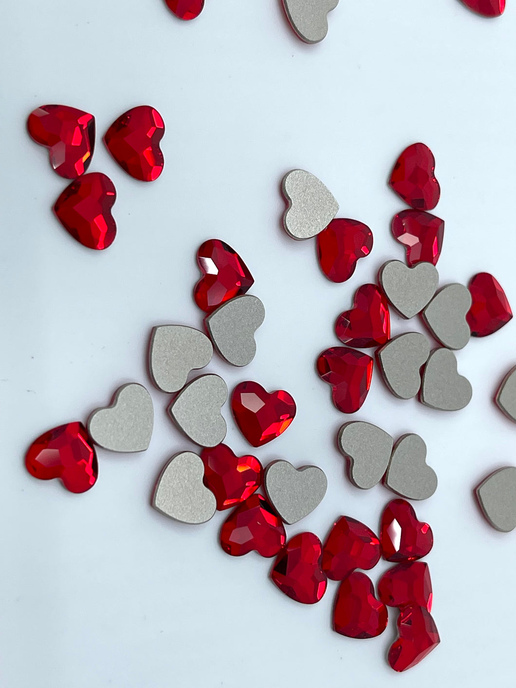 2808 Heart Light Siam 10 MM